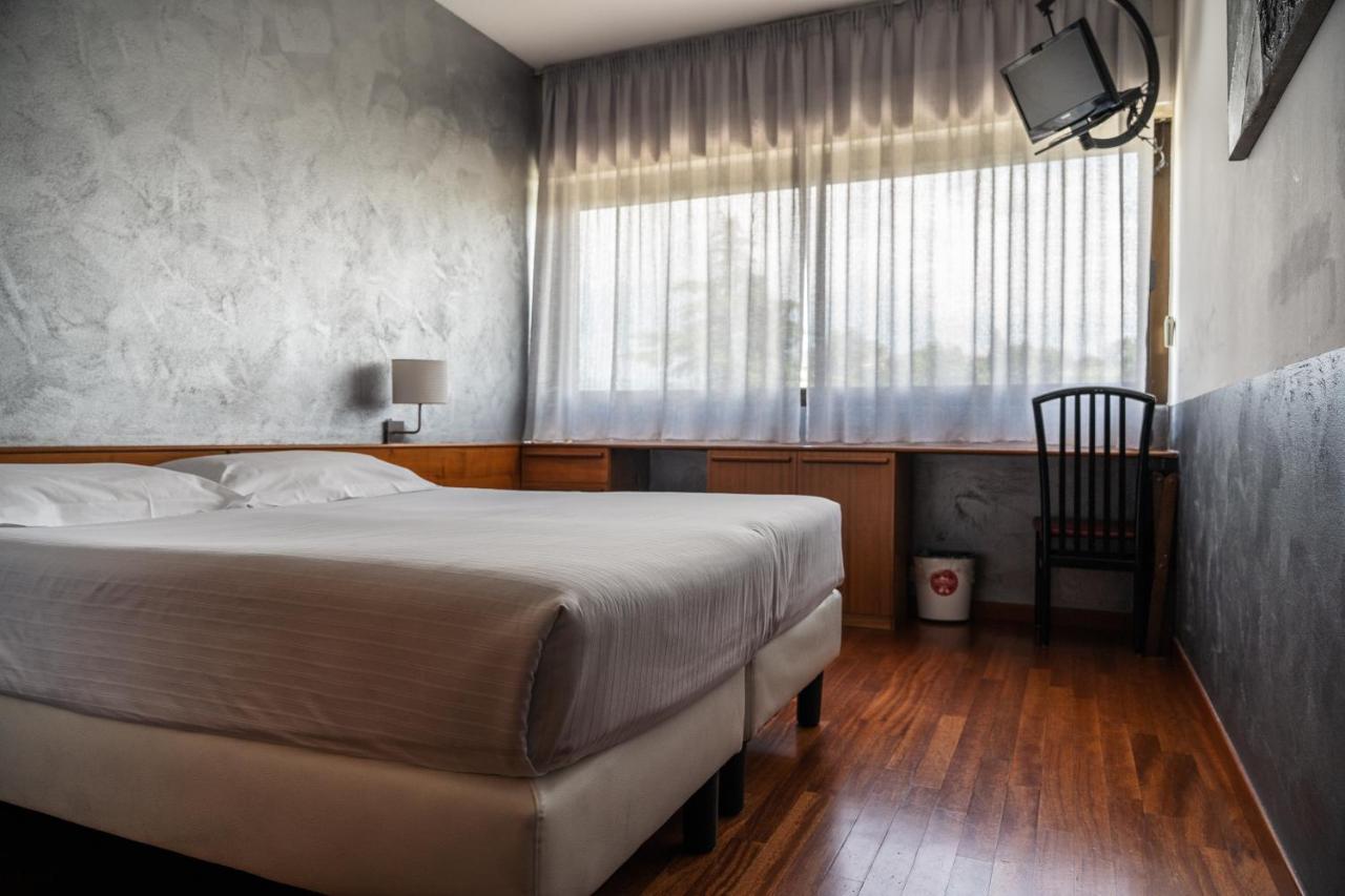 Hotel Valpolicella International Сан Пиетро ин Кариано Екстериор снимка