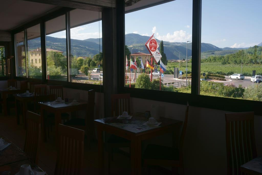 Hotel Valpolicella International Сан Пиетро ин Кариано Екстериор снимка