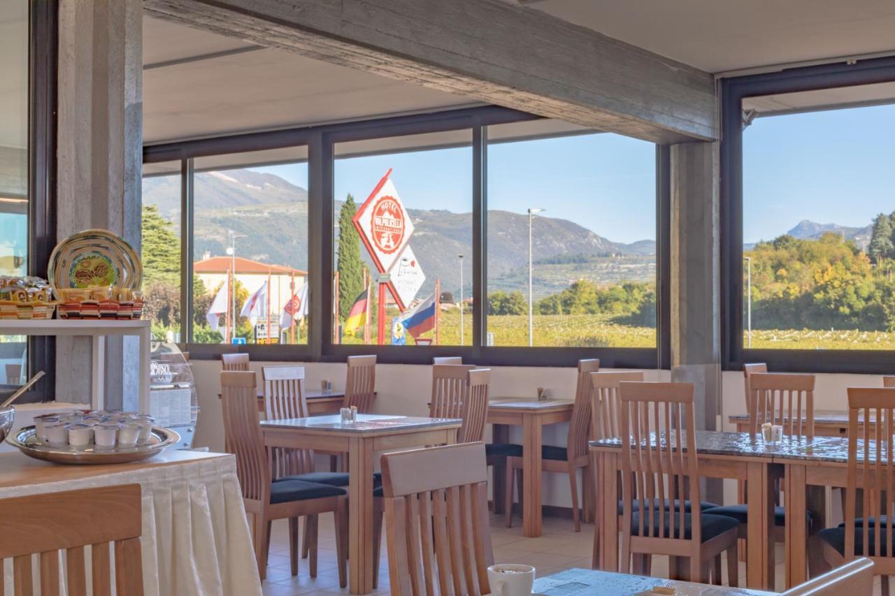 Hotel Valpolicella International Сан Пиетро ин Кариано Екстериор снимка